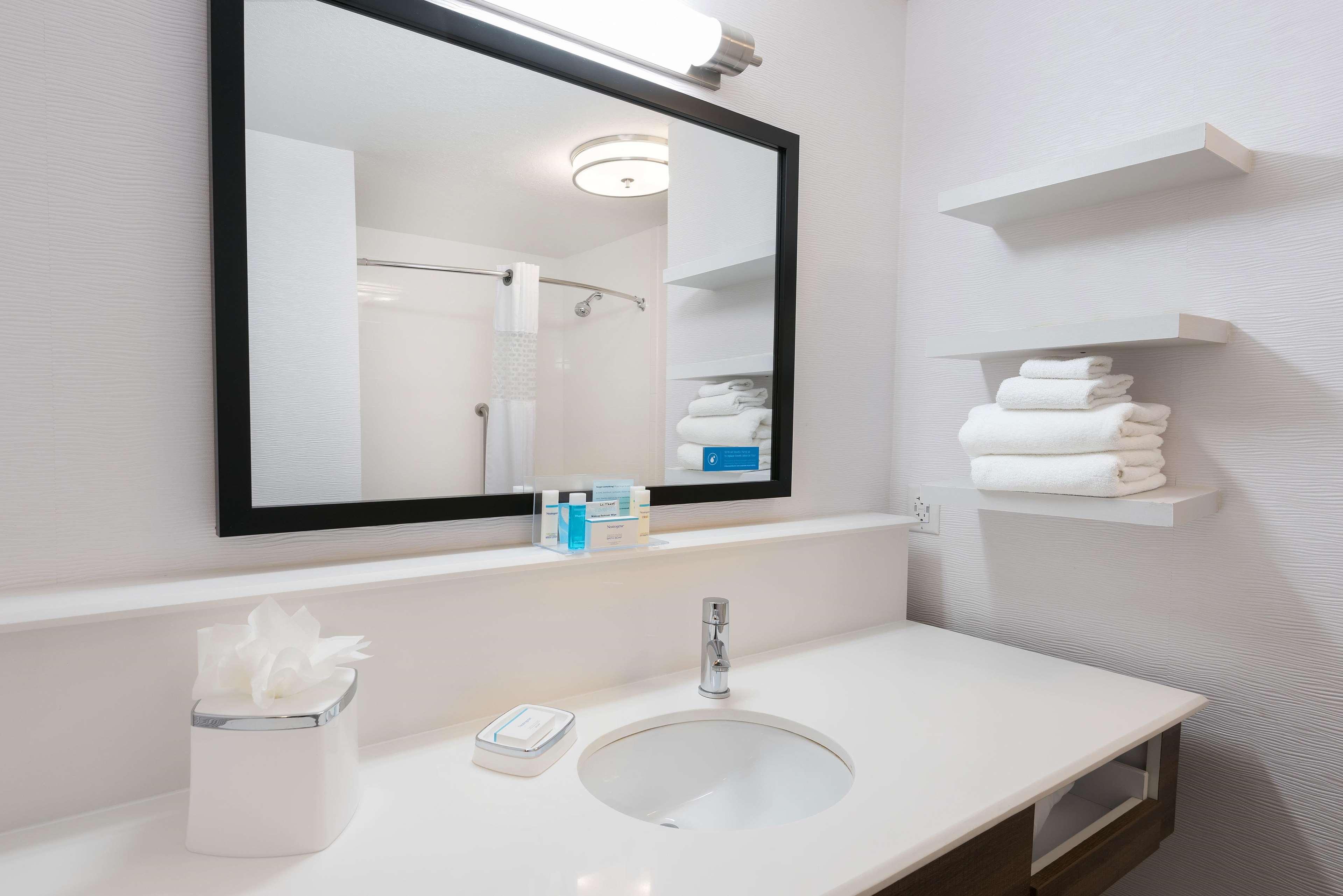 Hampton Inn & Suites San Antonio Brooks City Base, Tx Экстерьер фото